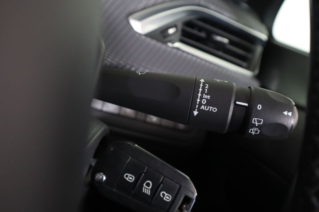 Used Peugeot 2008 2018 for sale - 76570447: Photo 22