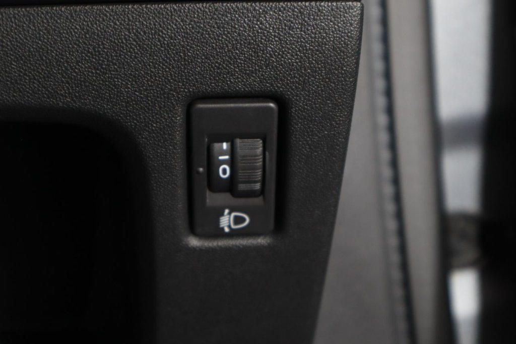 Used Peugeot 2008 2018 for sale - 76570447: Photo 36