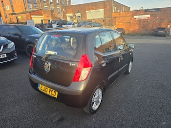 Used Hyundai i10 2010 for sale - 77655271: Photo