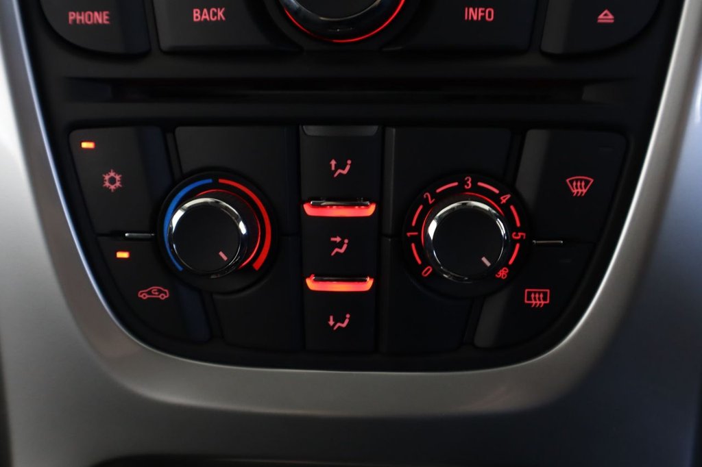 Used Vauxhall Astra GTC 2014 for sale - 76642474: Photo 26