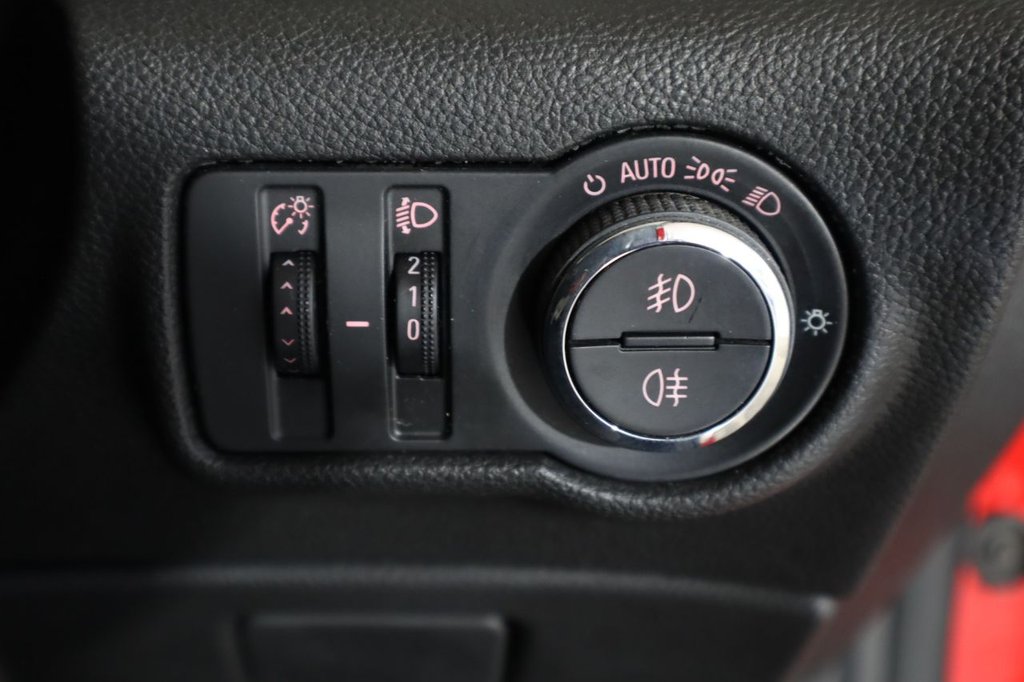 Used Vauxhall Astra GTC 2014 for sale - 76642474: Photo 34