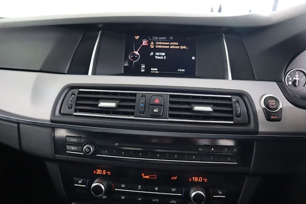 Used BMW 5 Series 2016 for sale - 75642703: Photo 32
