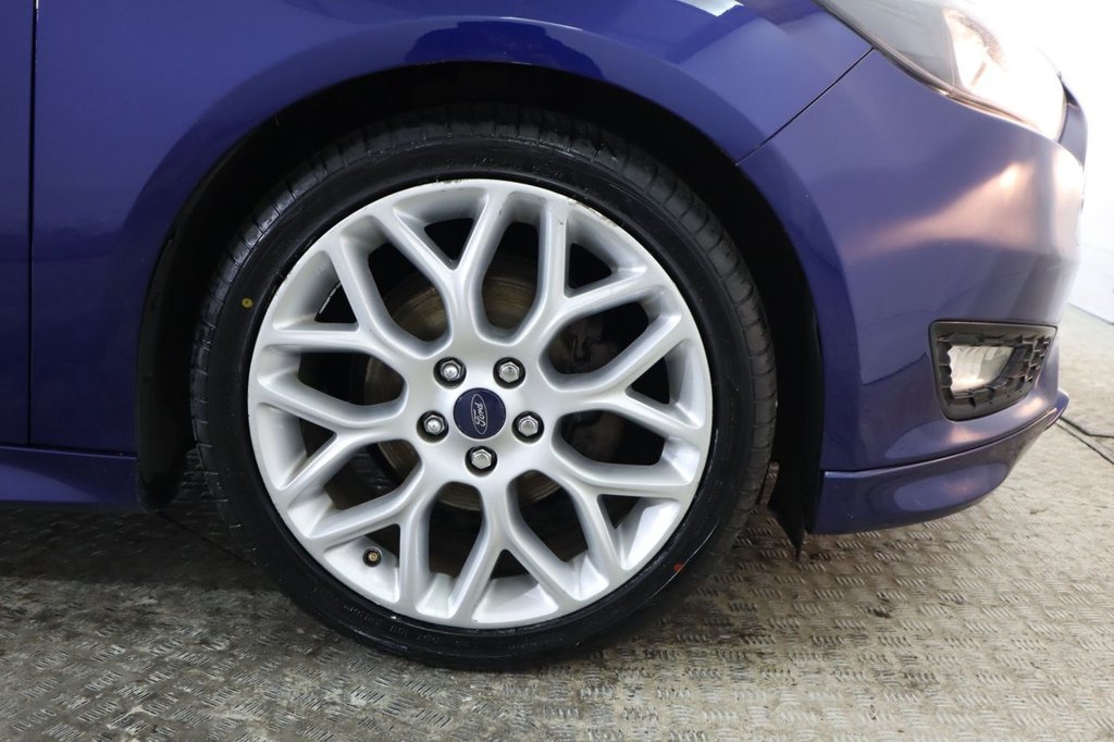 Used Ford Focus 2015 for sale - 76496618: Photo 11