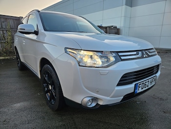 2013 (62) - 2.2 DI-D GX5 5dr Auto