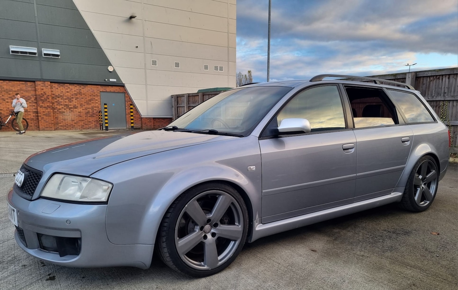 Used Audi RS6 2005 for sale - 76518078: Photo 2