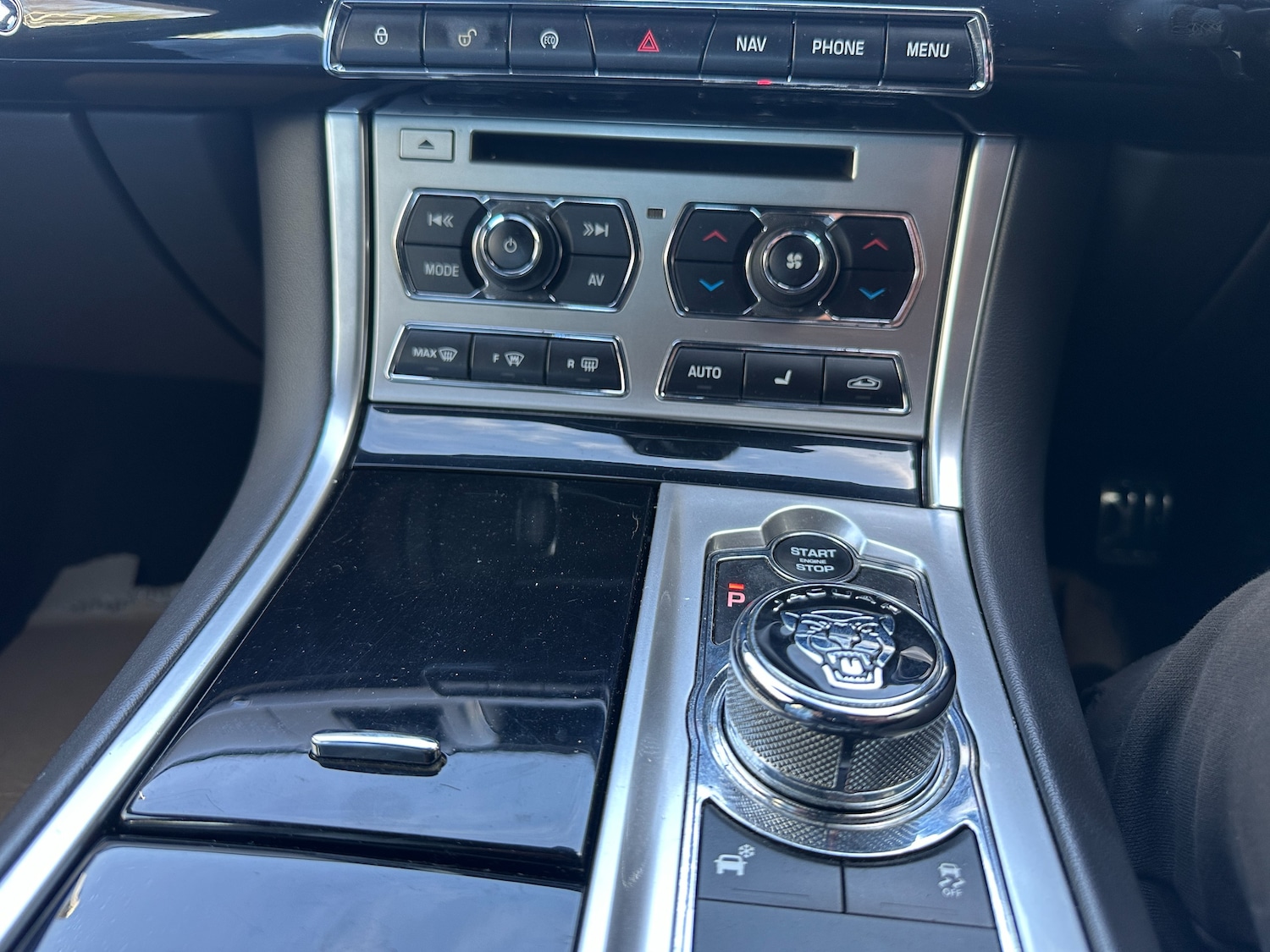 Used Jaguar XF 2014 for sale - 78139751: Photo 18