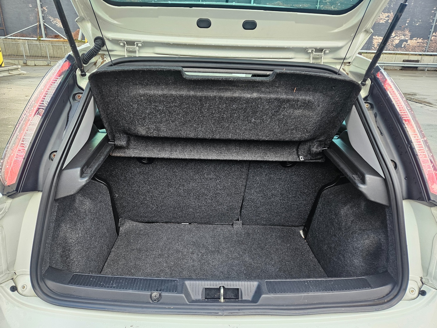 Used Fiat Punto 2012 for sale - 77855831: Photo 10