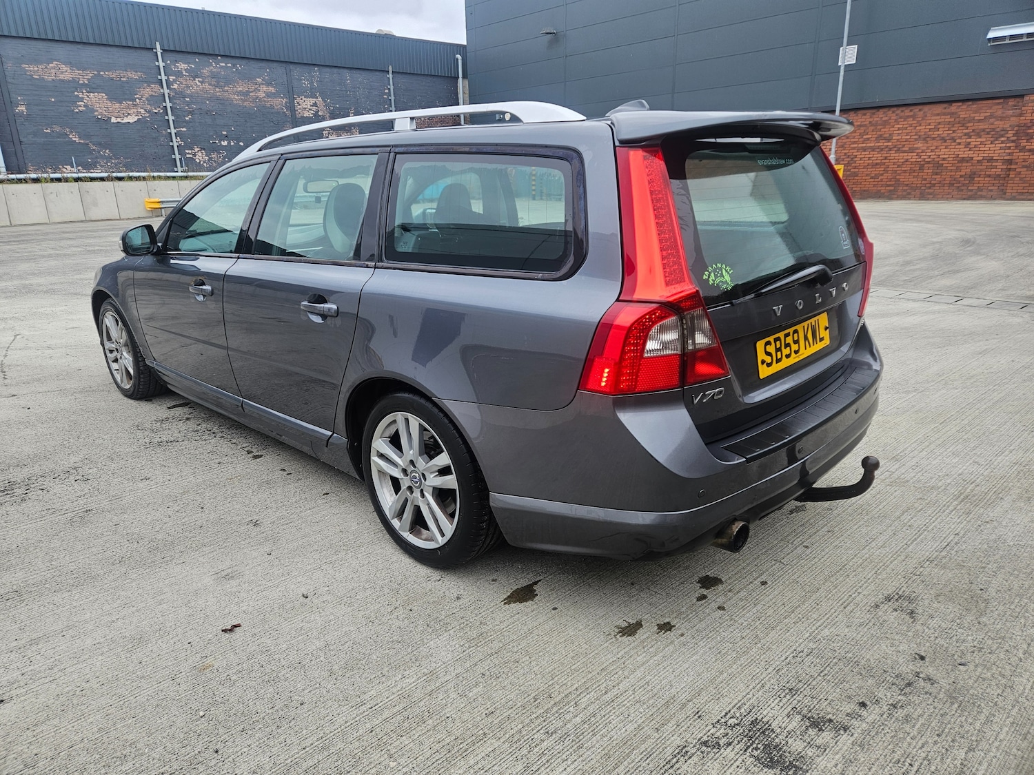 Used Volvo V70 2010 for sale - 76382787: Photo 5