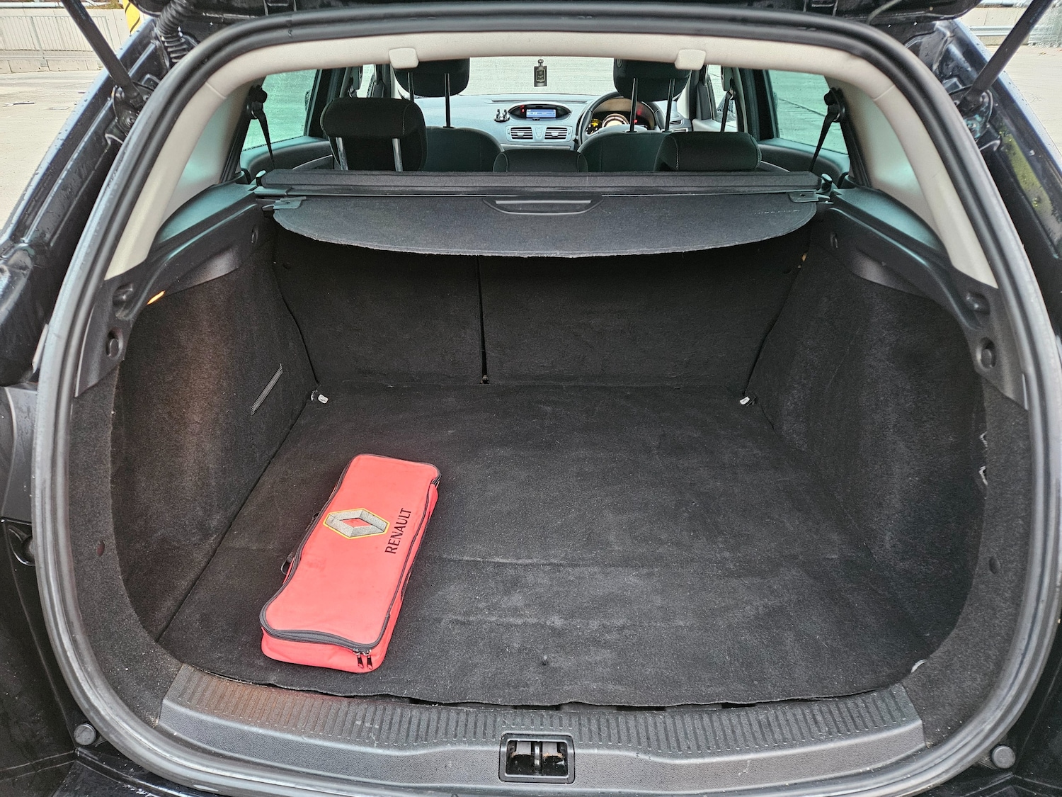 Used Renault Megane 2014 for sale - 77113452: Photo 15