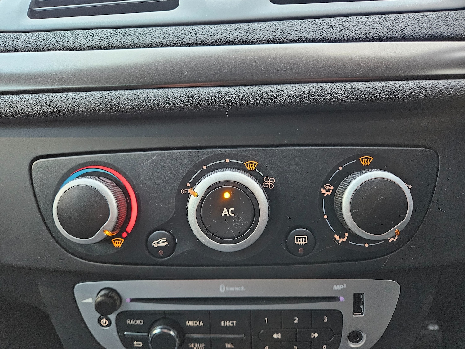 Used Renault Megane 2014 for sale - 77113452: Photo 23