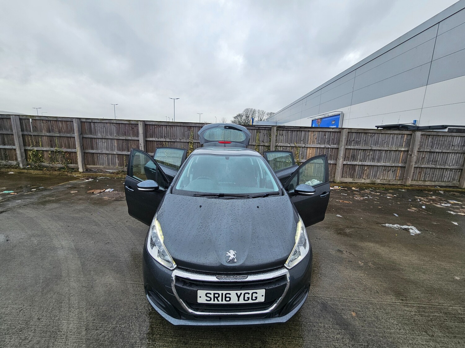 Used Peugeot 208 2016 for sale - 77614639: Photo 11