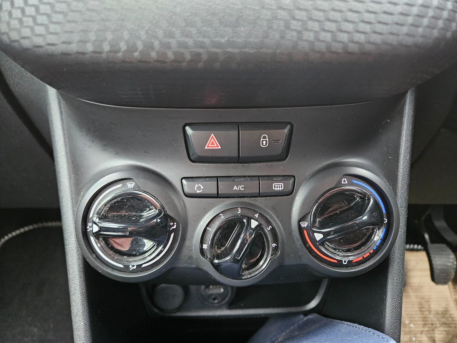 Used Peugeot 208 2016 for sale - 77614639: Photo 20