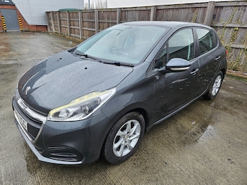 Used Peugeot 208 2016 for sale - 77614639: Photo