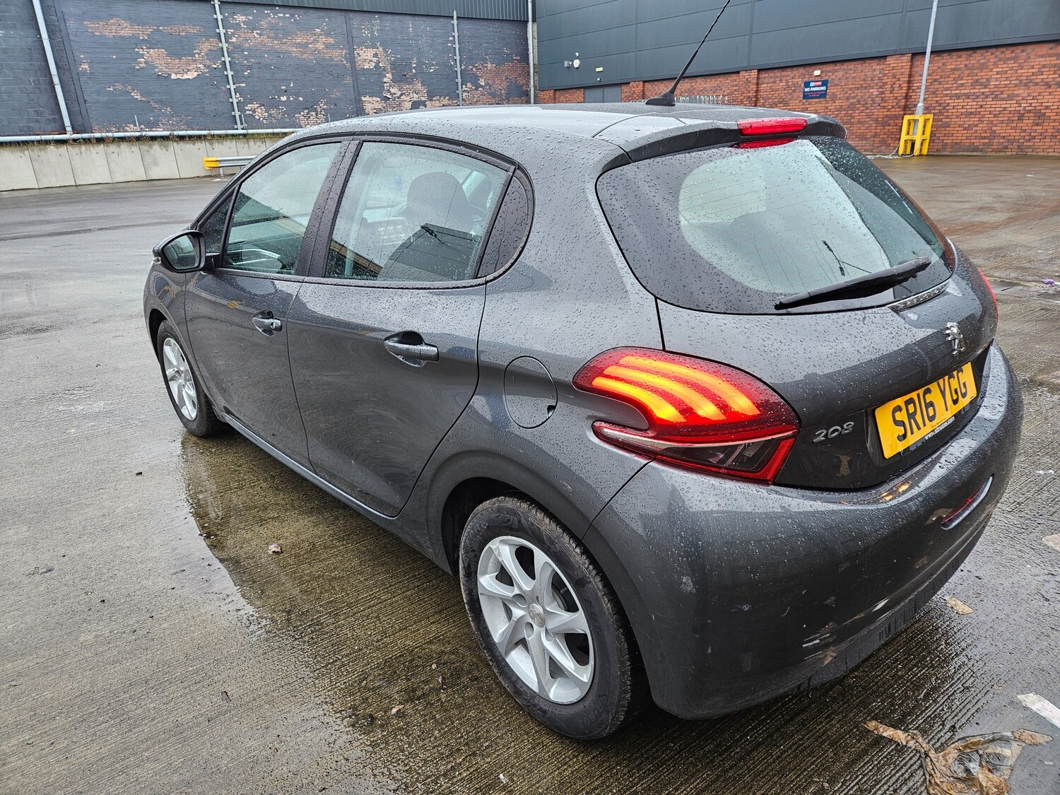 Used Peugeot 208 2016 for sale - 77614639: Photo 6