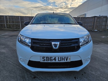 Used Dacia Sandero 2014 for sale - 76518084: Photo