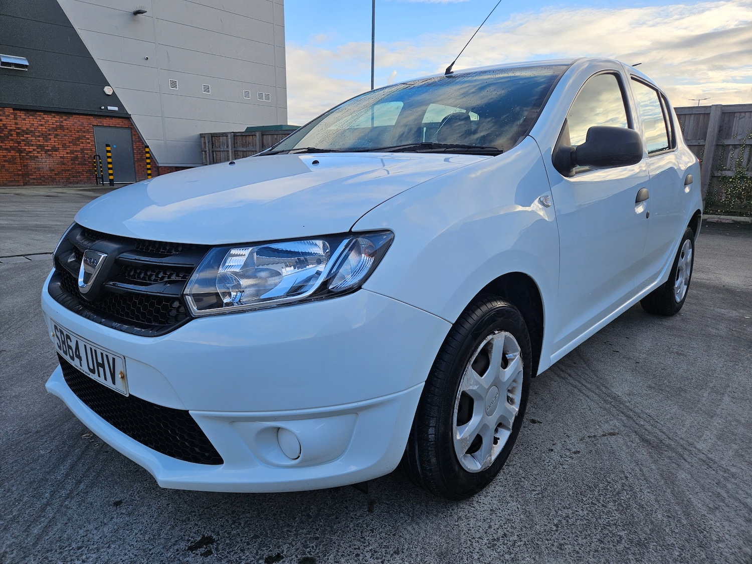 Used Dacia Sandero 2014 for sale - 76518084: Photo 4