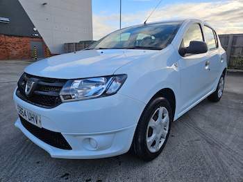 Used Dacia Sandero 2014 for sale - 76518084: Photo