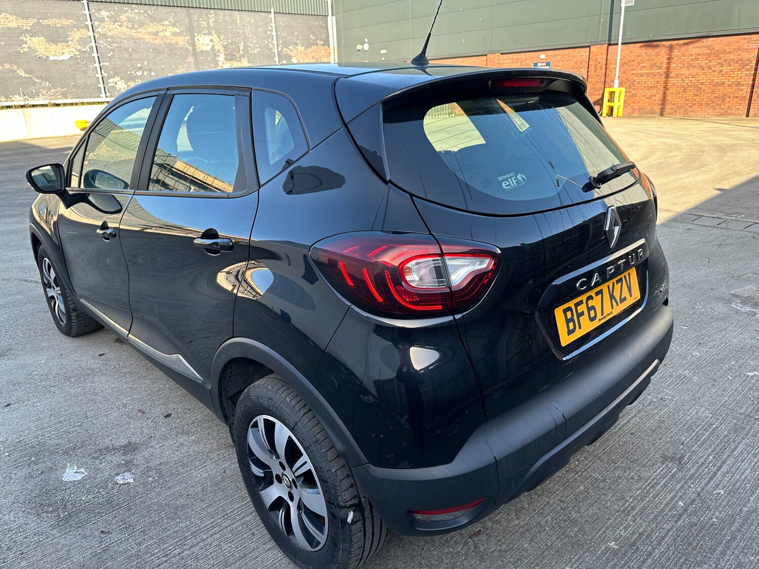 Used Renault Captur 2017 for sale - 77855837: Photo 9