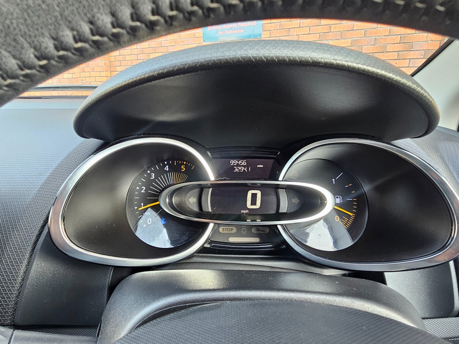 Used Renault Clio 2015 for sale - 77997651: Photo 11