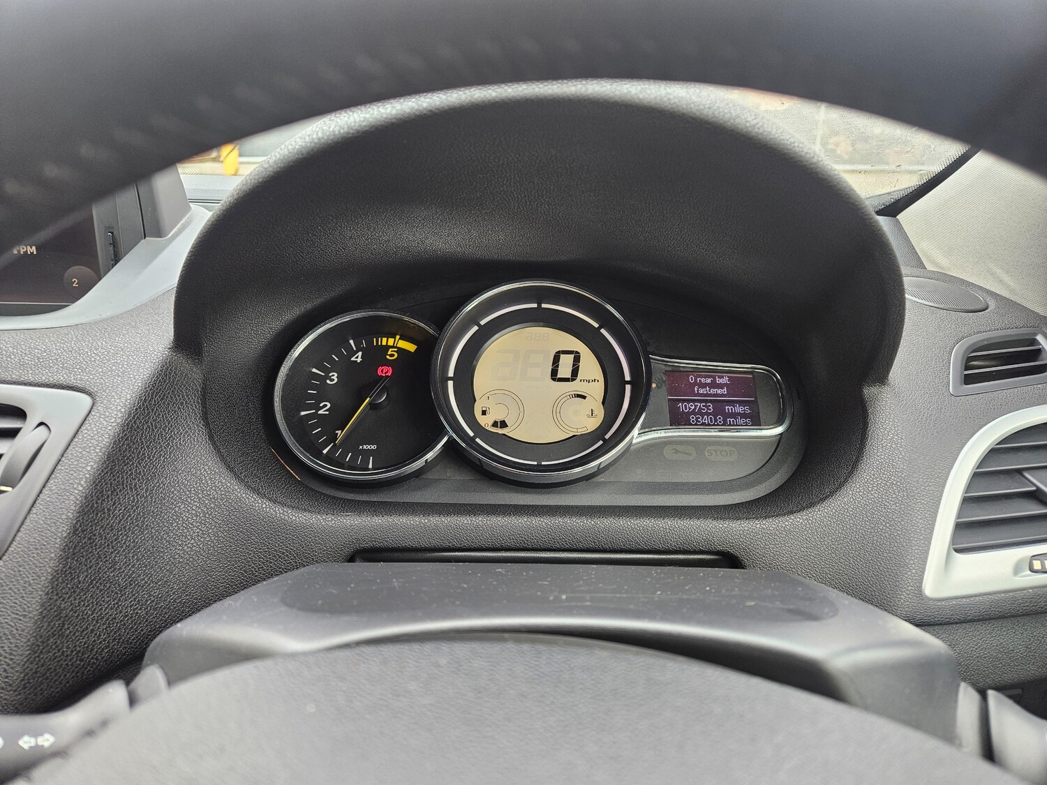 Used Renault Megane 2010 for sale - 77614628: Photo 14