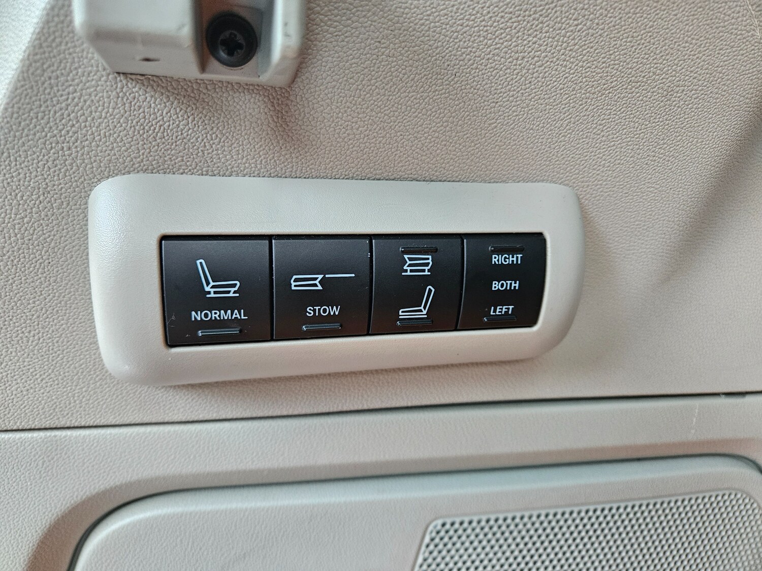 Used Chrysler Grand Voyager for sale - 78197196: Photo 13