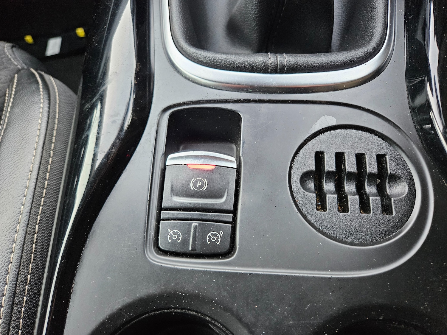 Used Renault Kadjar 2015 for sale - 77113451: Photo 24