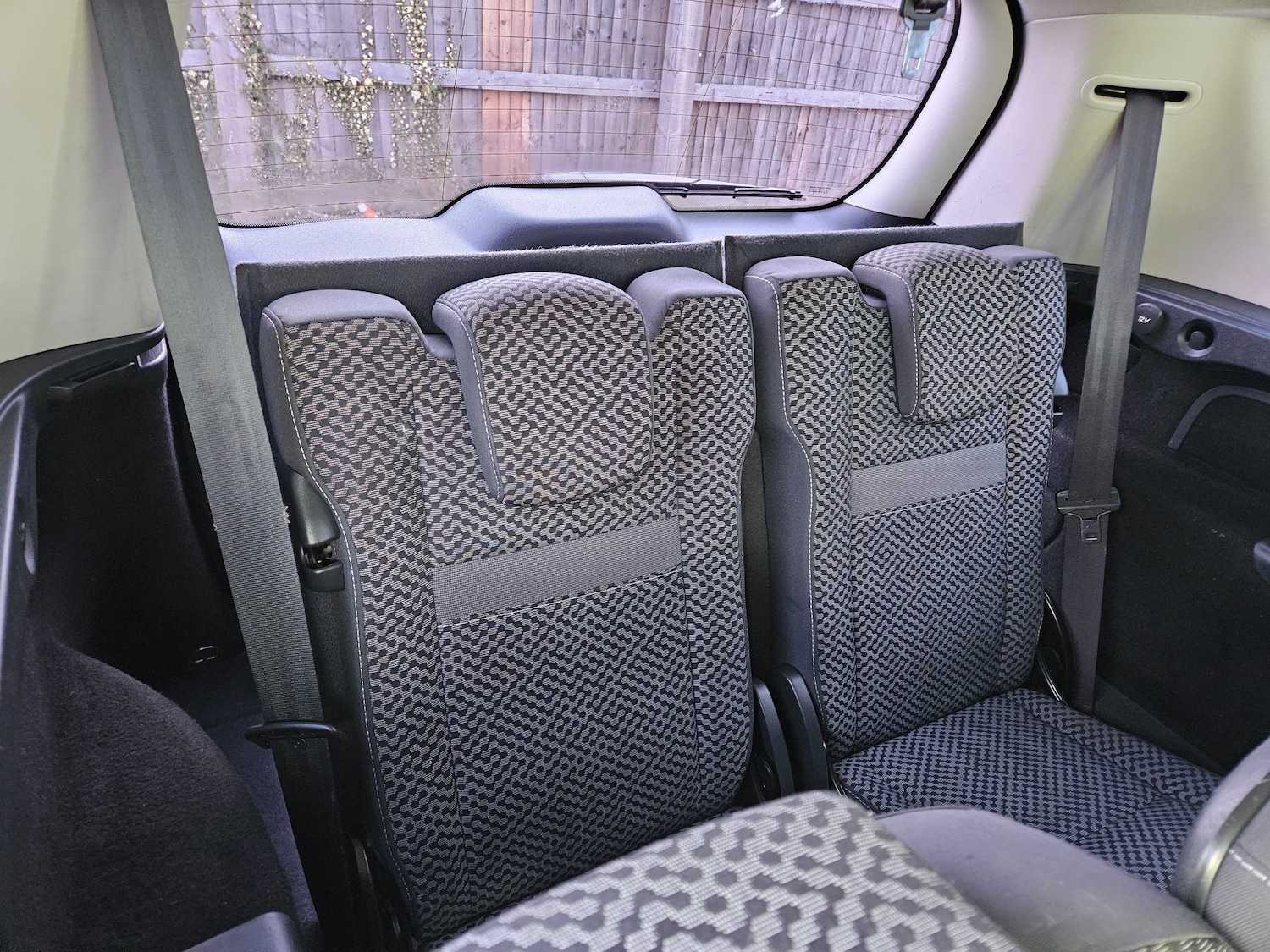 Used Renault Grand Scenic 2011 for sale - 76531497: Photo 15