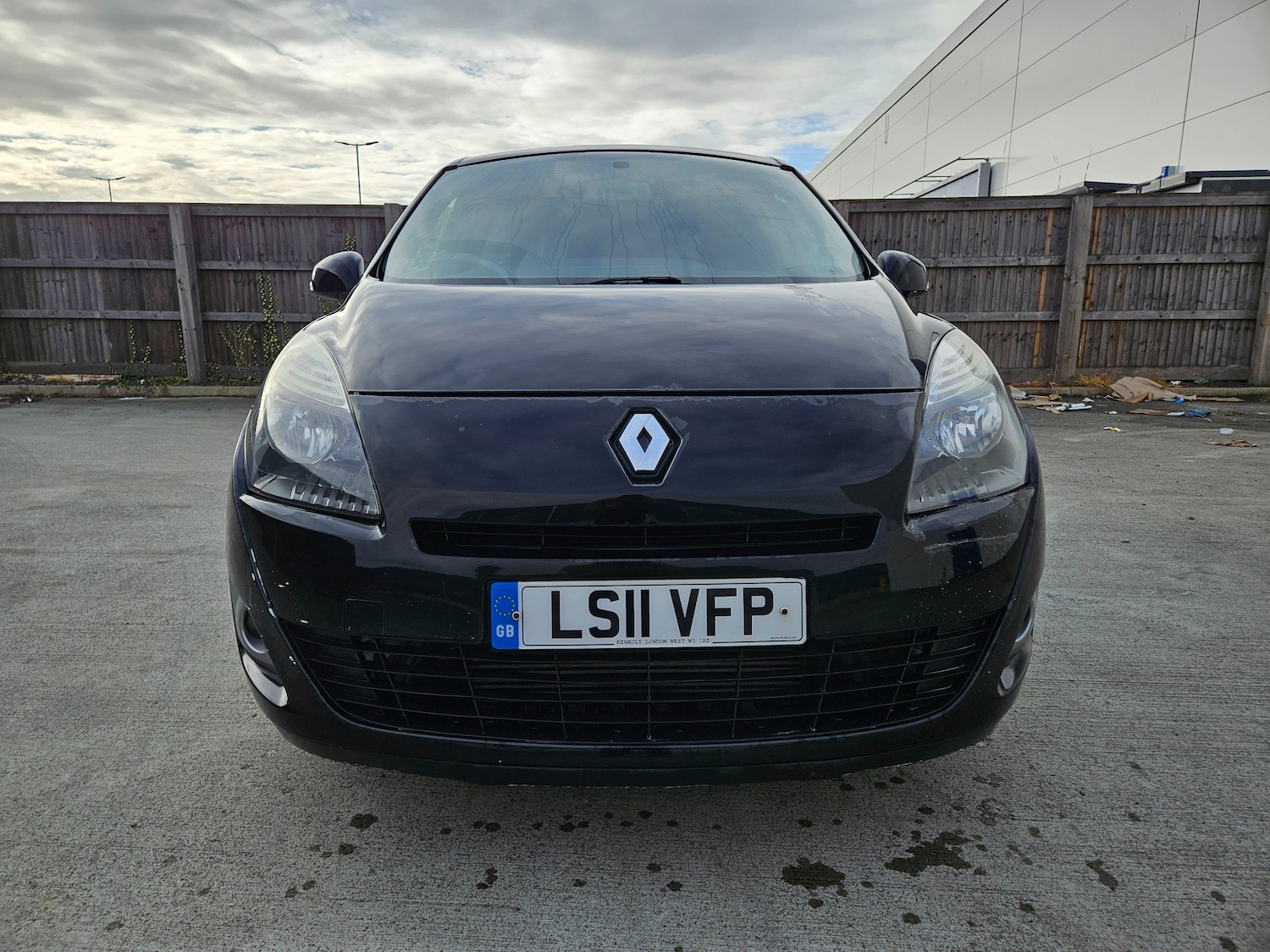 Used Renault Grand Scenic 2011 for sale - 76531497: Photo 2