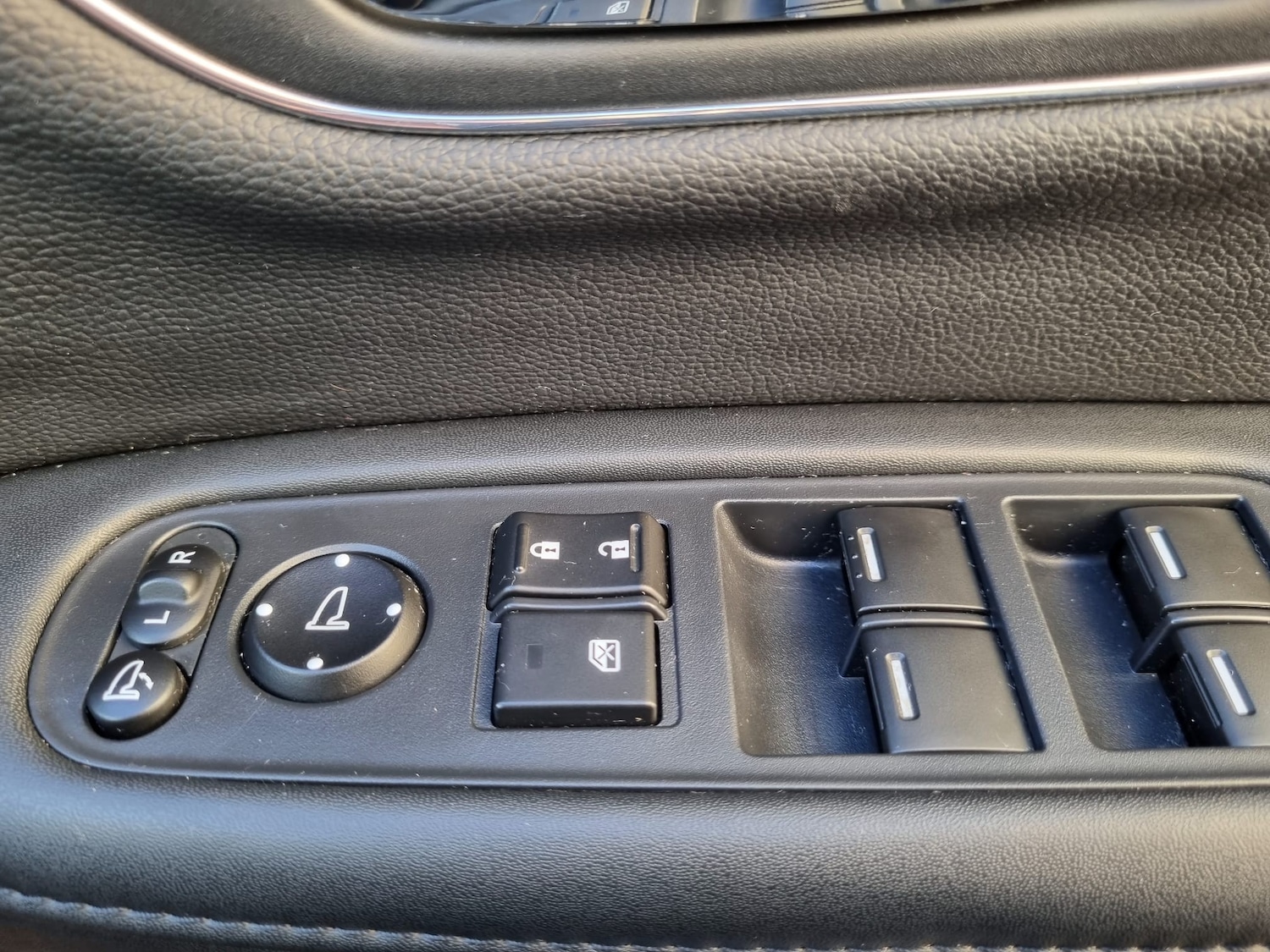 Used Honda HR-V 2015 for sale - 77019200: Photo 30