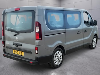 Used Nissan NV300 2017 for sale - 78074855: Photo