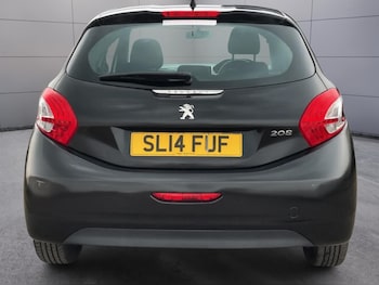 Used Peugeot 208 2014 for sale - 79351079: Photo