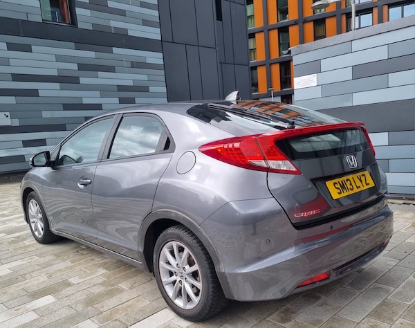 Used Honda Civic 2013 for sale - 75982917: Photo 2
