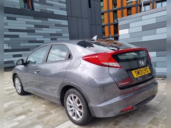 Used Honda Civic 2013 for sale - 75982917: Photo 2