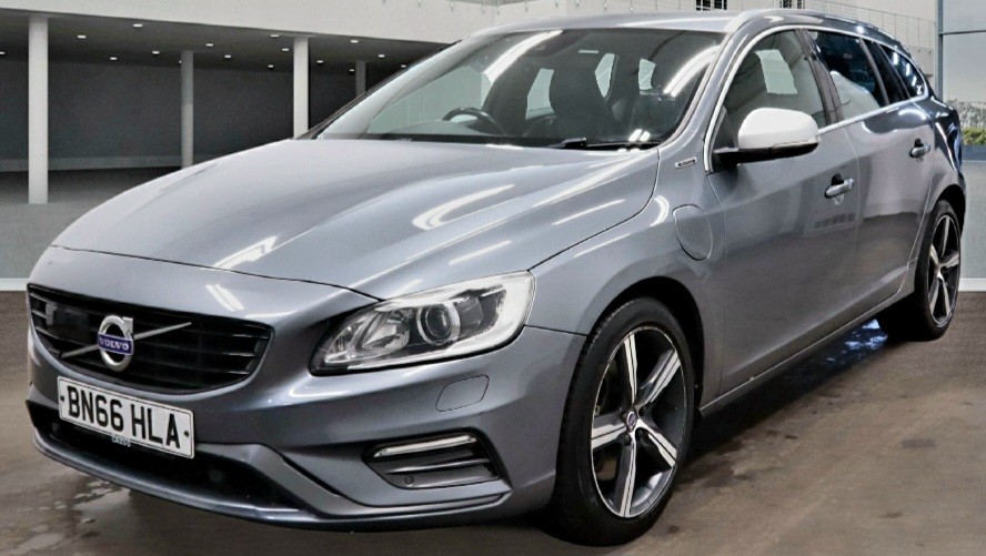 Used Volvo V60 2016 for sale - 77164249: Photo 2