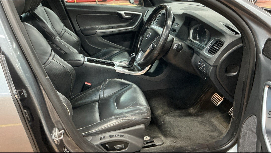 Used Volvo V60 2016 for sale - 77164249: Photo 9