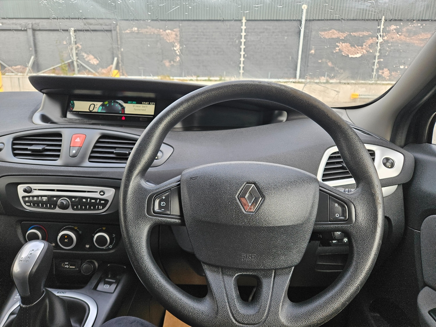 Used Renault Grand Scenic 2011 for sale - 75717847: Photo 21
