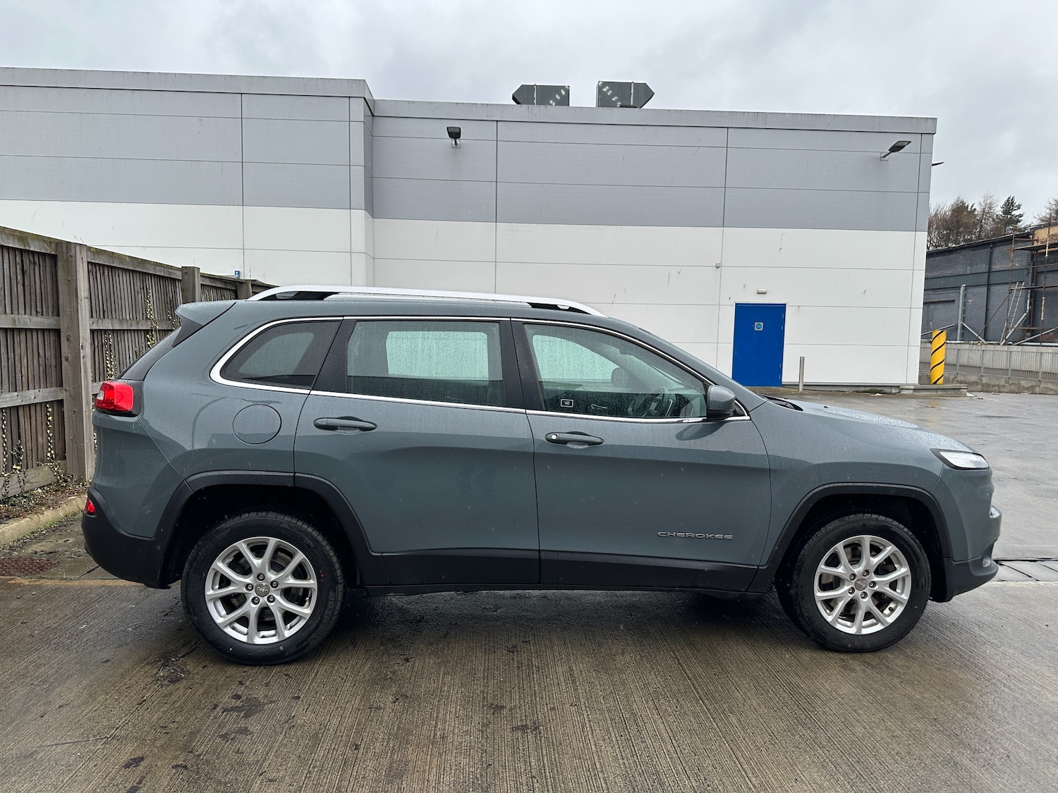 Used Jeep Cherokee for sale - 78197212: Photo 8