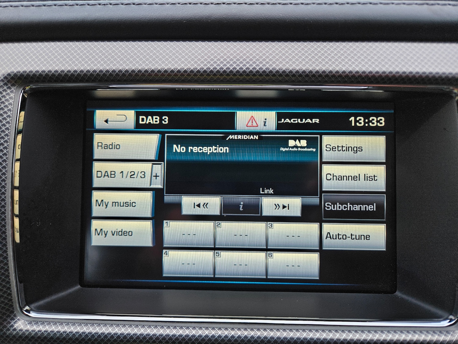 Used Jaguar XF 2014 for sale - 77310939: Photo 19