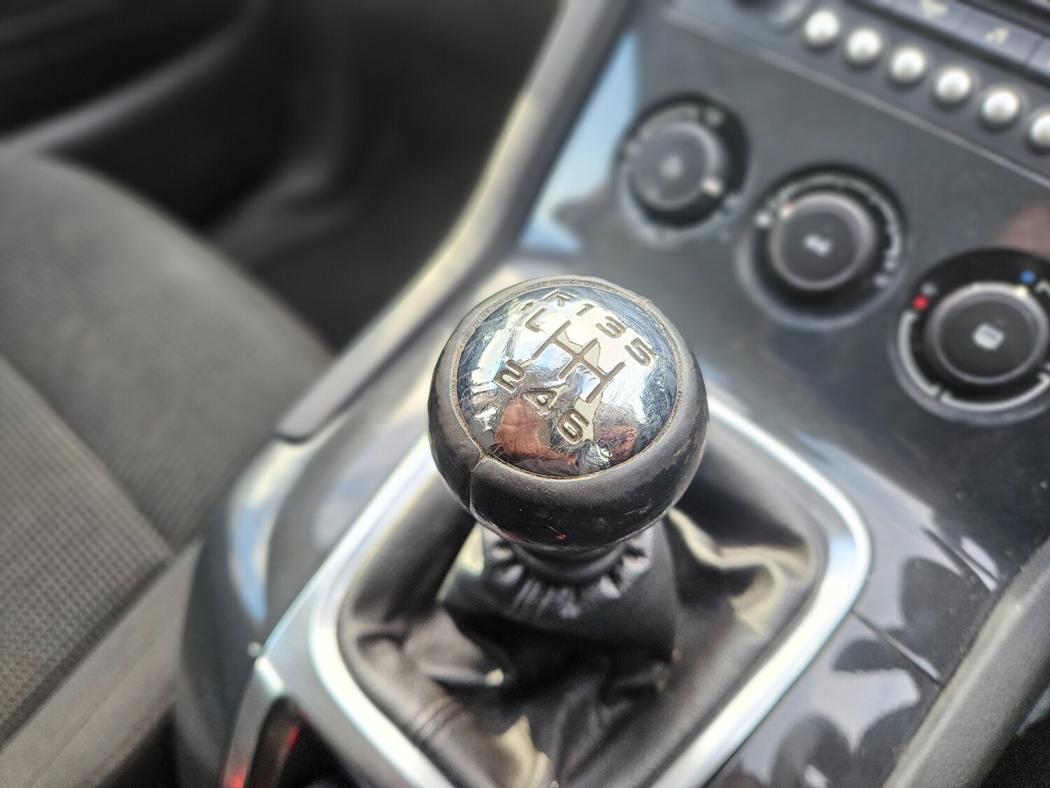 Used Peugeot 5008 2014 for sale - 77855840: Photo 16