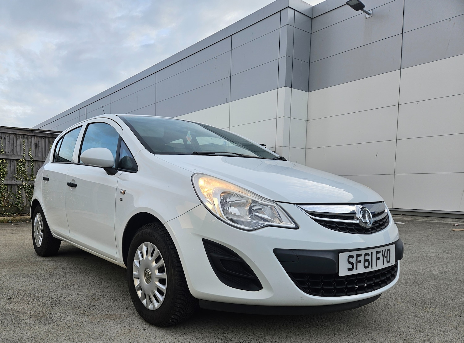 Used Vauxhall Corsa 2011 for sale - 76531494: Photo 1