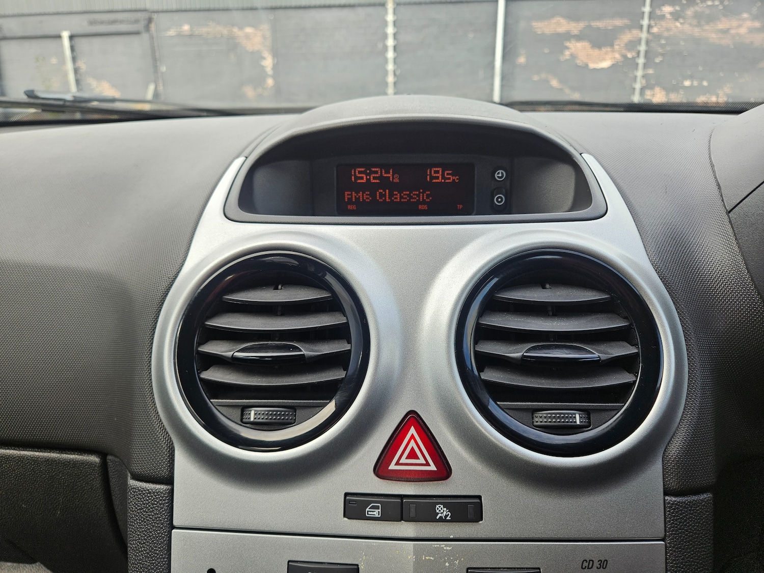 Used Vauxhall Corsa 2011 for sale - 76531494: Photo 16