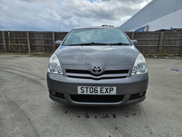 Used Toyota Corolla Verso 2006 for sale - 76006548: Photo 2