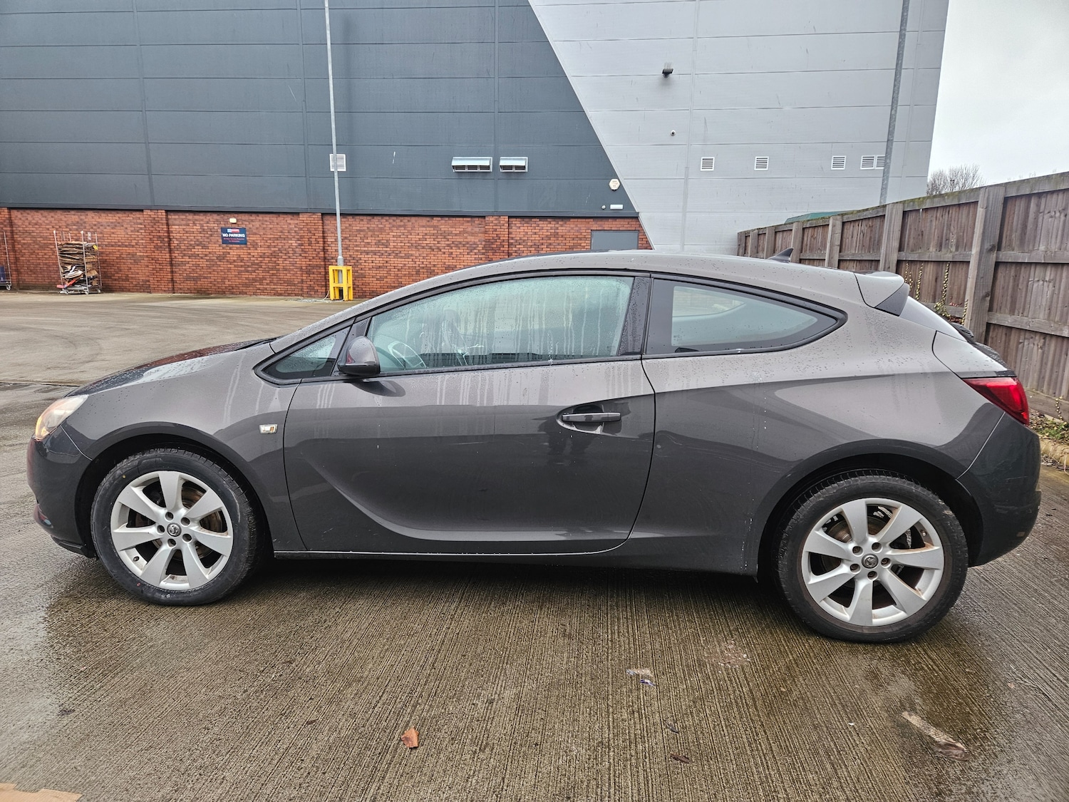 Used Vauxhall Astra for sale - 77759513: Photo 9