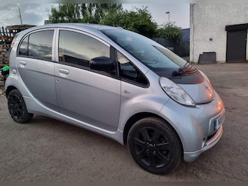 Peugeot - iOn