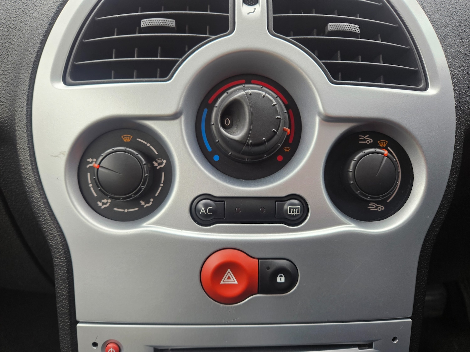 Used Renault Grand Modus 2008 for sale - 76181959: Photo 10