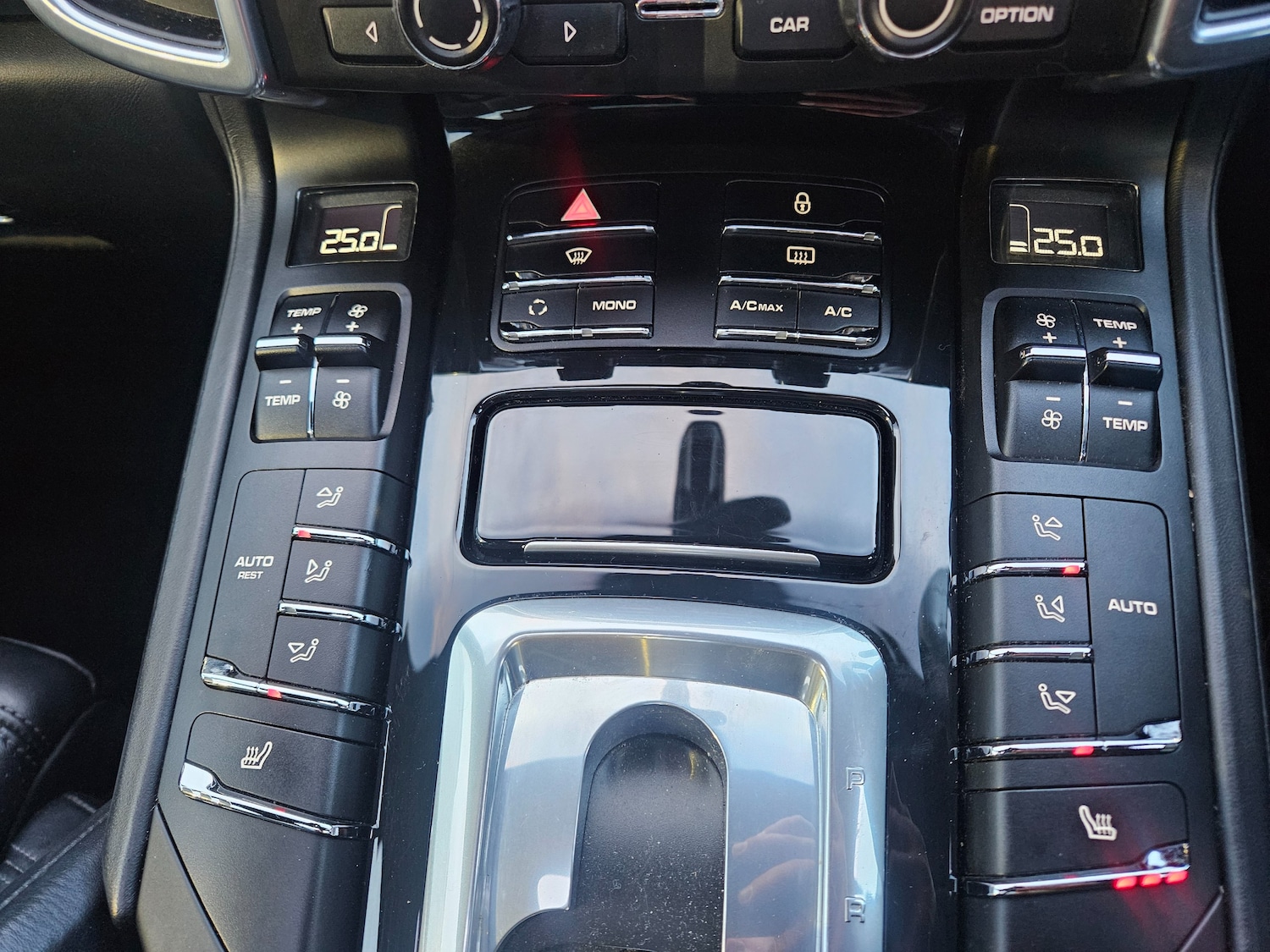 Used Porsche Cayenne 2011 for sale - 76748527: Photo 28