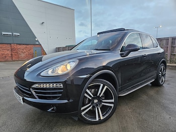 Used Porsche Cayenne 2011 for sale - 76748527: Photo