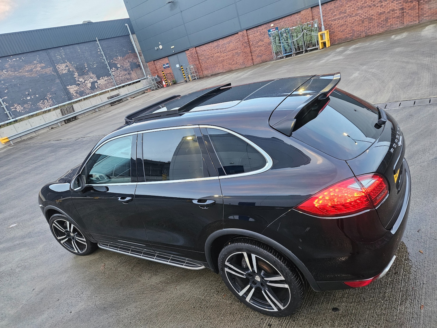 Used Porsche Cayenne 2011 for sale - 76748527: Photo 9