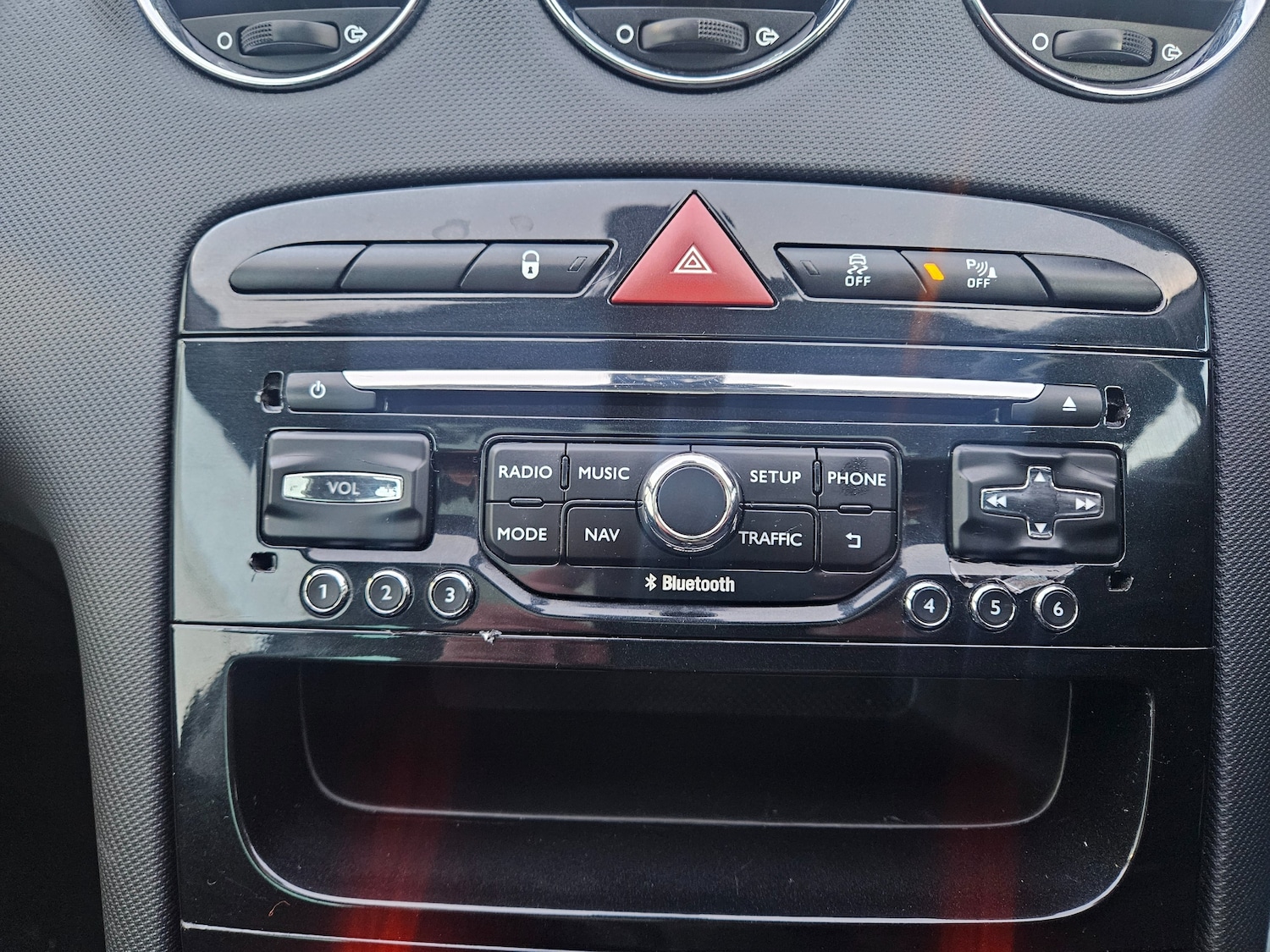 Used Peugeot 308 2014 for sale - 77113450: Photo 22