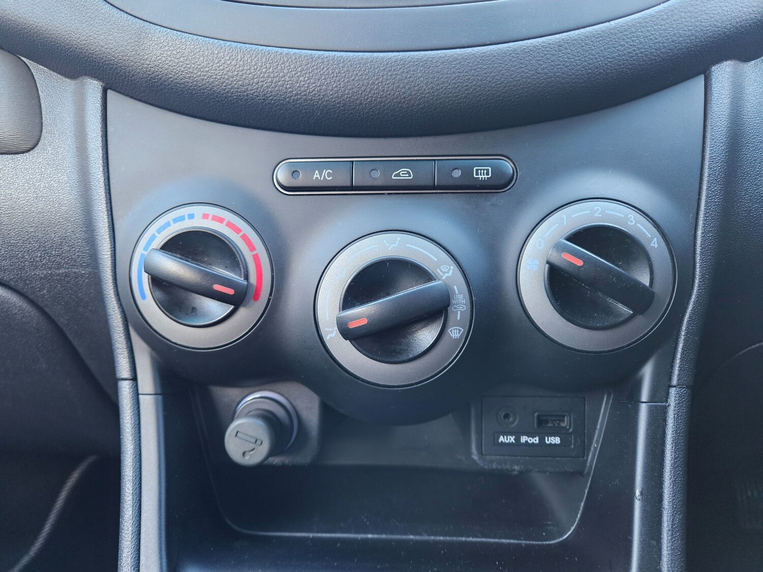 Used Hyundai i10 for sale - 77501894: Photo 18